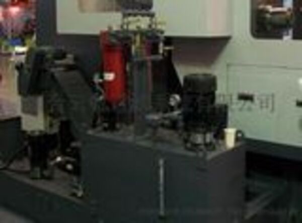 自动换刀加工中心 CNC-AT